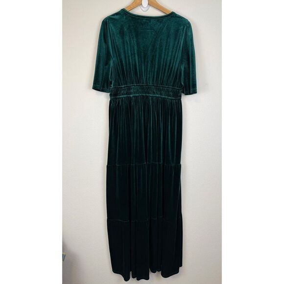 Baltic Born Emerald Velvet Artemis Maxi Dress Size 2XL - Picture 2 of 10